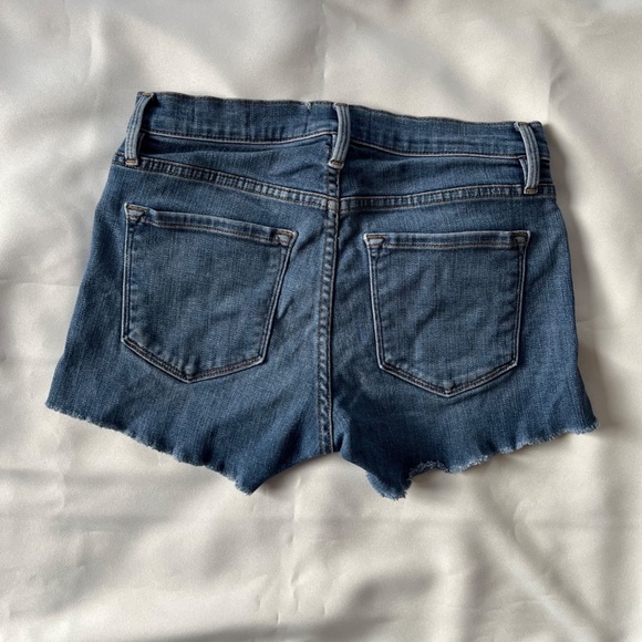 FRAME Le Cutoff Shorts Denim Cut Off Shorts Low Rise Light Mid-Wash Blue Size 24 - Picture 4 of 6
